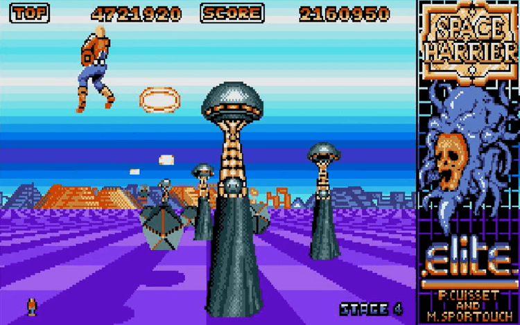 Gameplay screen of Space Harrier (3/8)